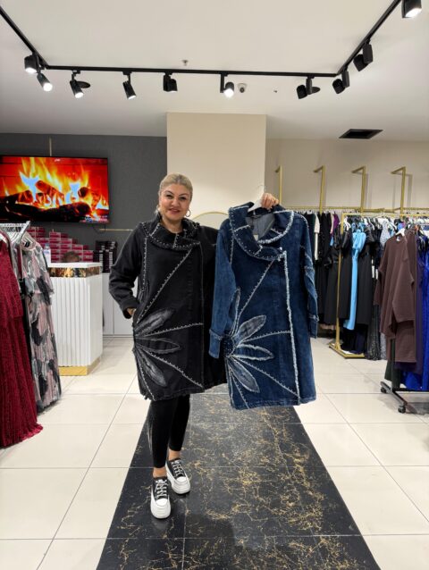 İncili Çiçek İşlemeli Ceket