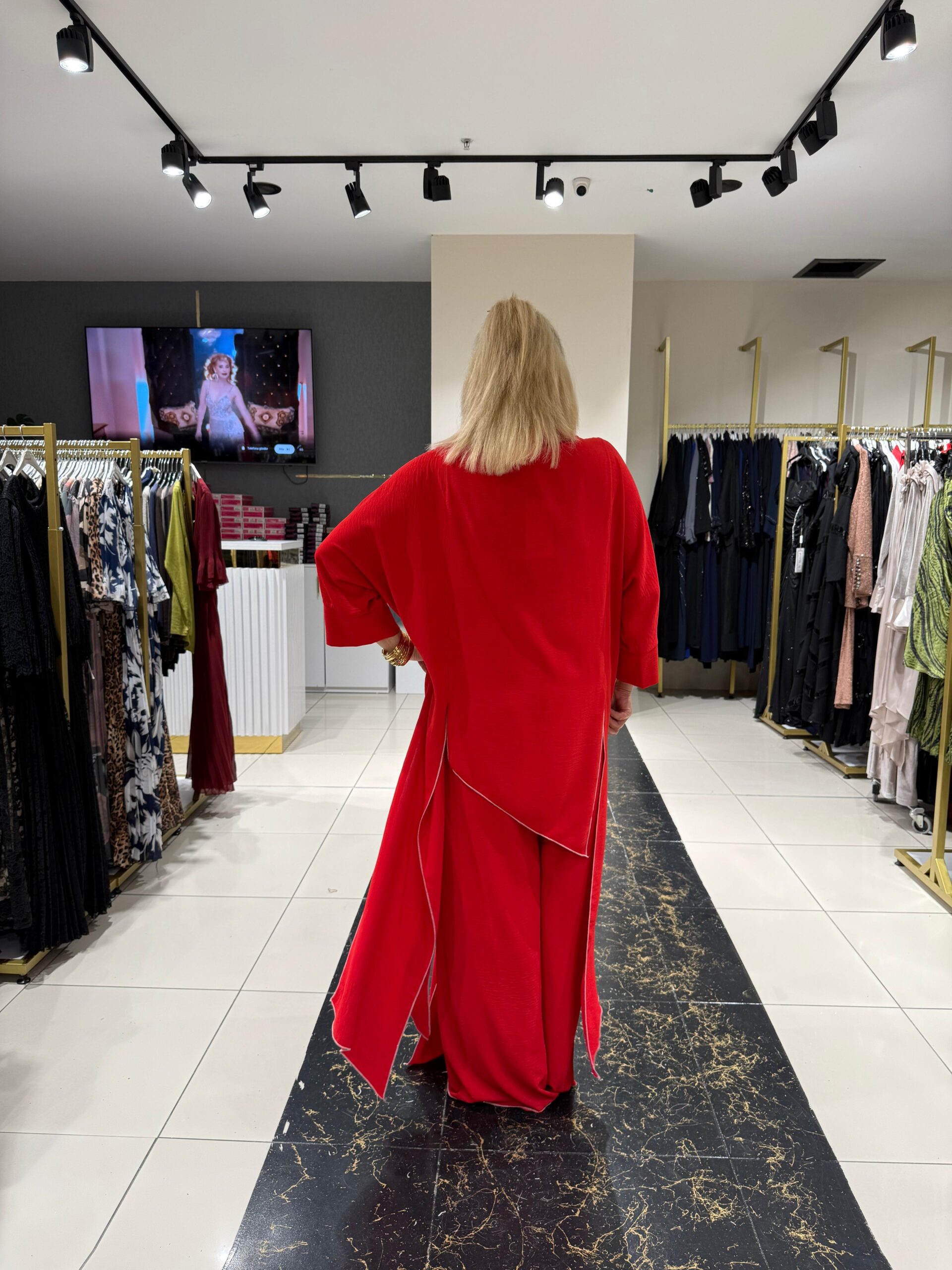 Gelincik Motif Degaje Yaka Alt Üst Takım - Görsel 4